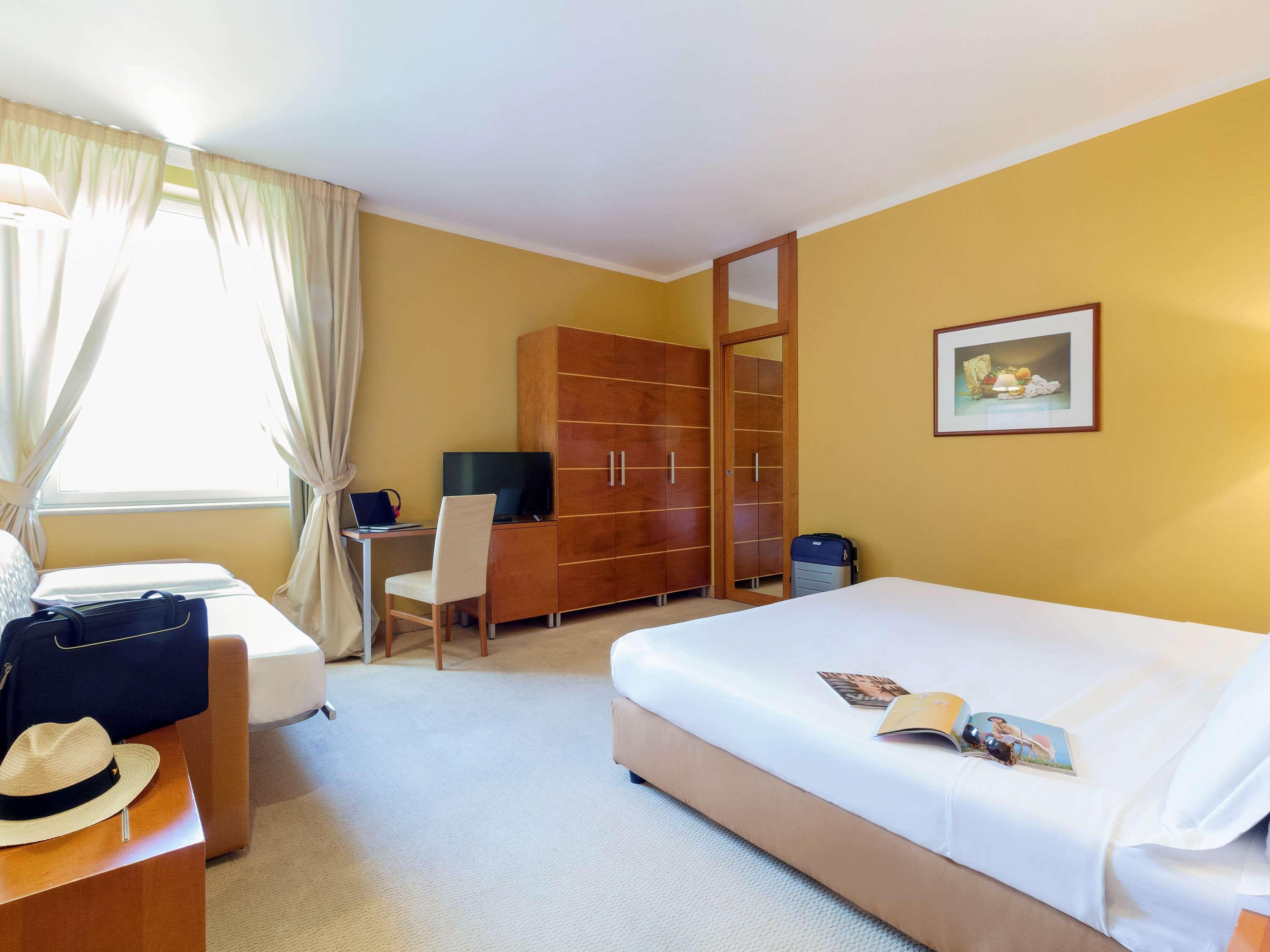 Ibis Styles Bari Giovinazzo Hotell Eksteriør bilde
