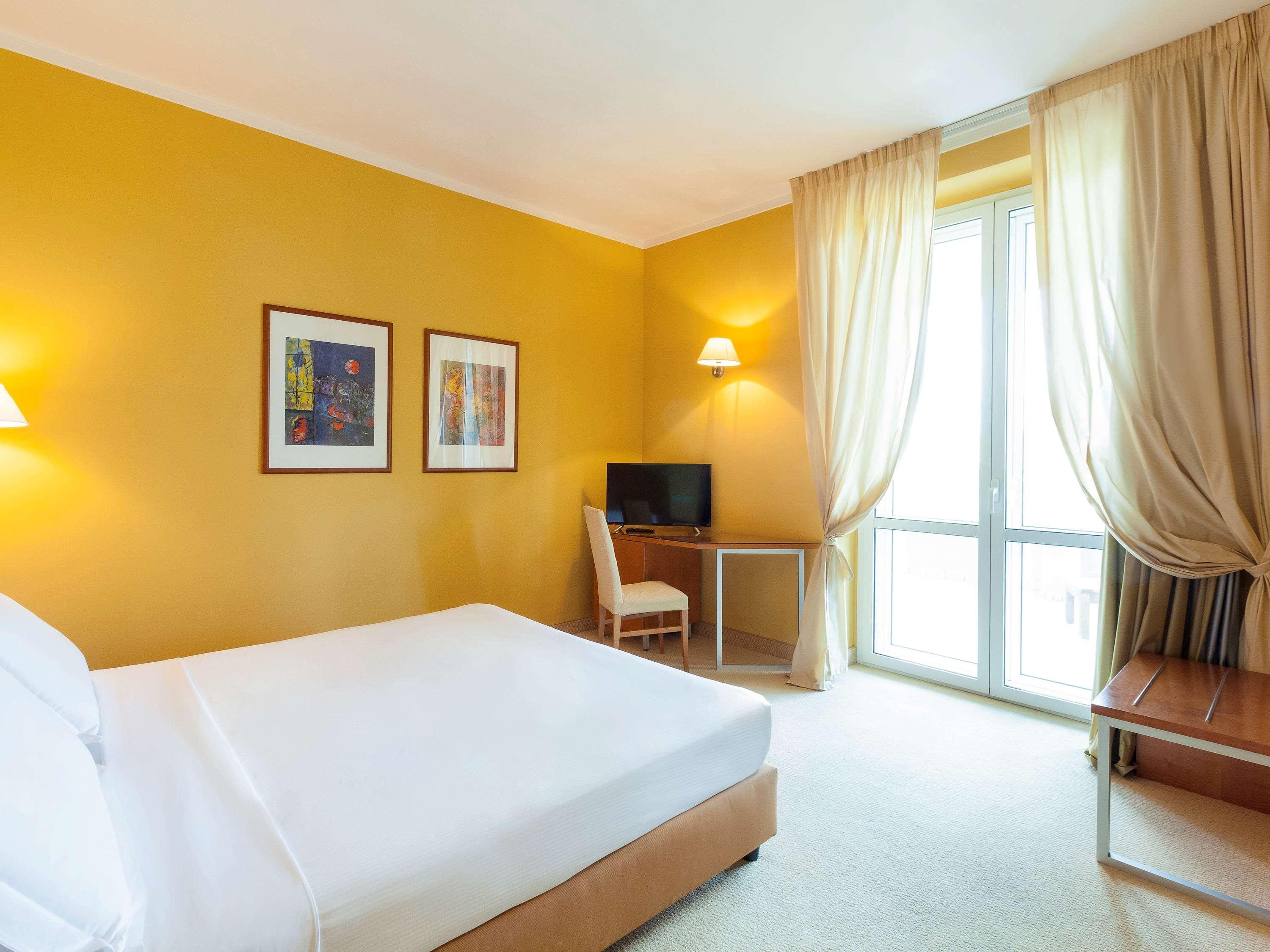 Ibis Styles Bari Giovinazzo Hotell Eksteriør bilde