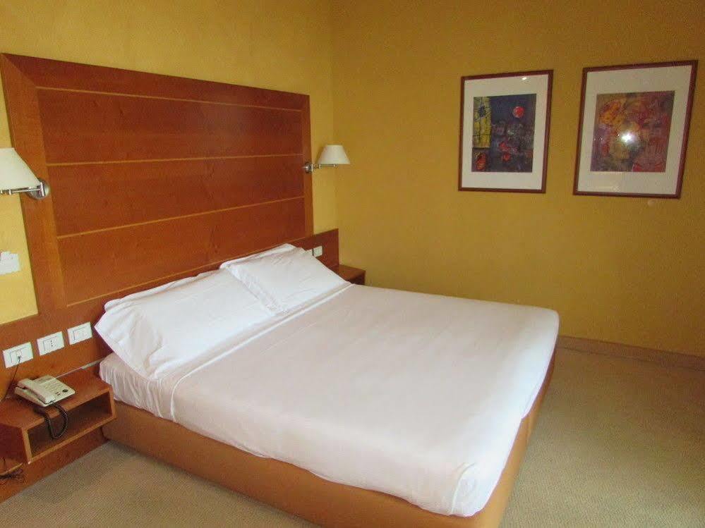 Ibis Styles Bari Giovinazzo Hotell Eksteriør bilde